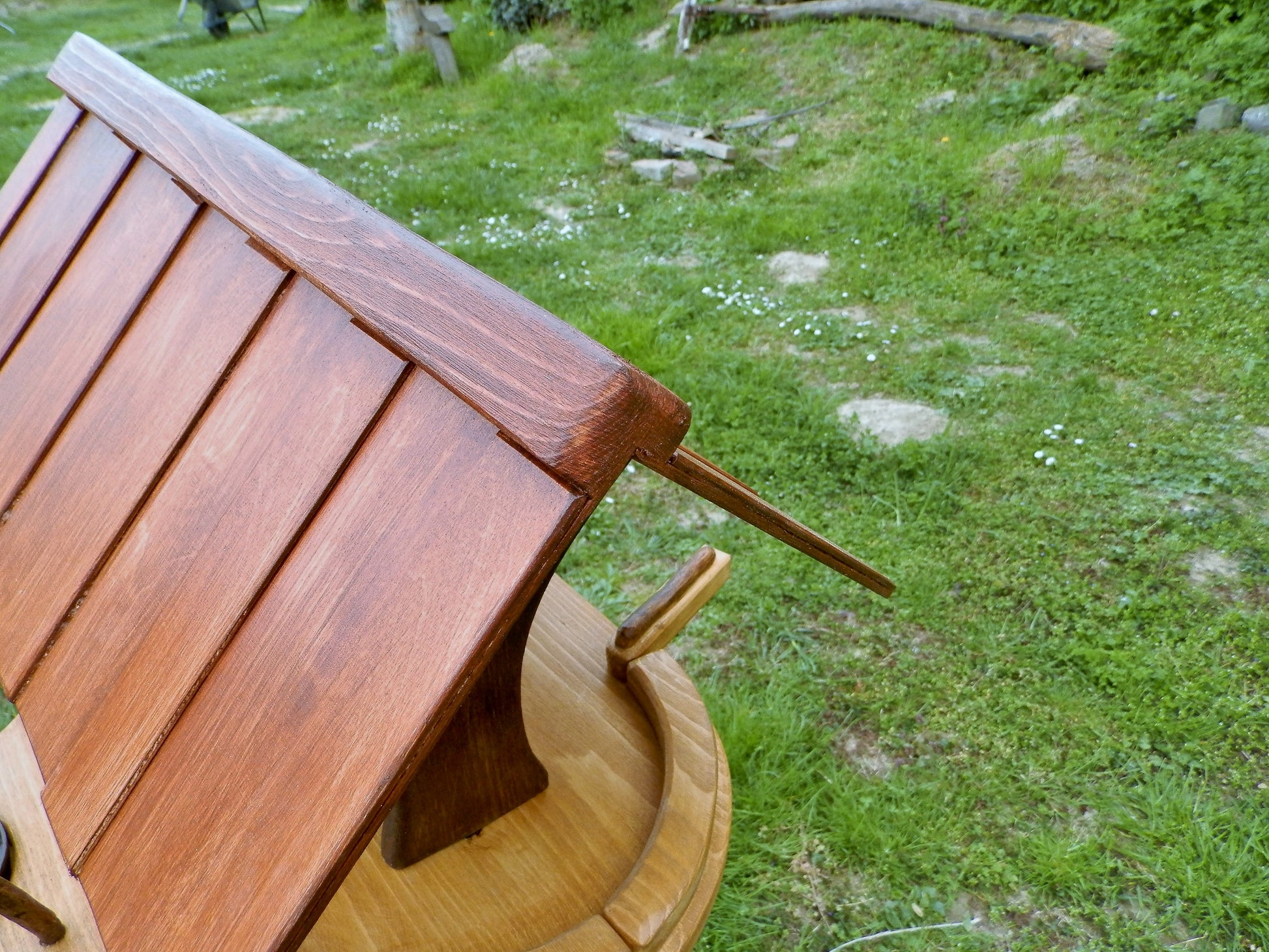 Vogelfutterhaus groß mit Upcycling Tränke reine Handarbeit Gartenvögel - BalkanwoodDesign Handmade