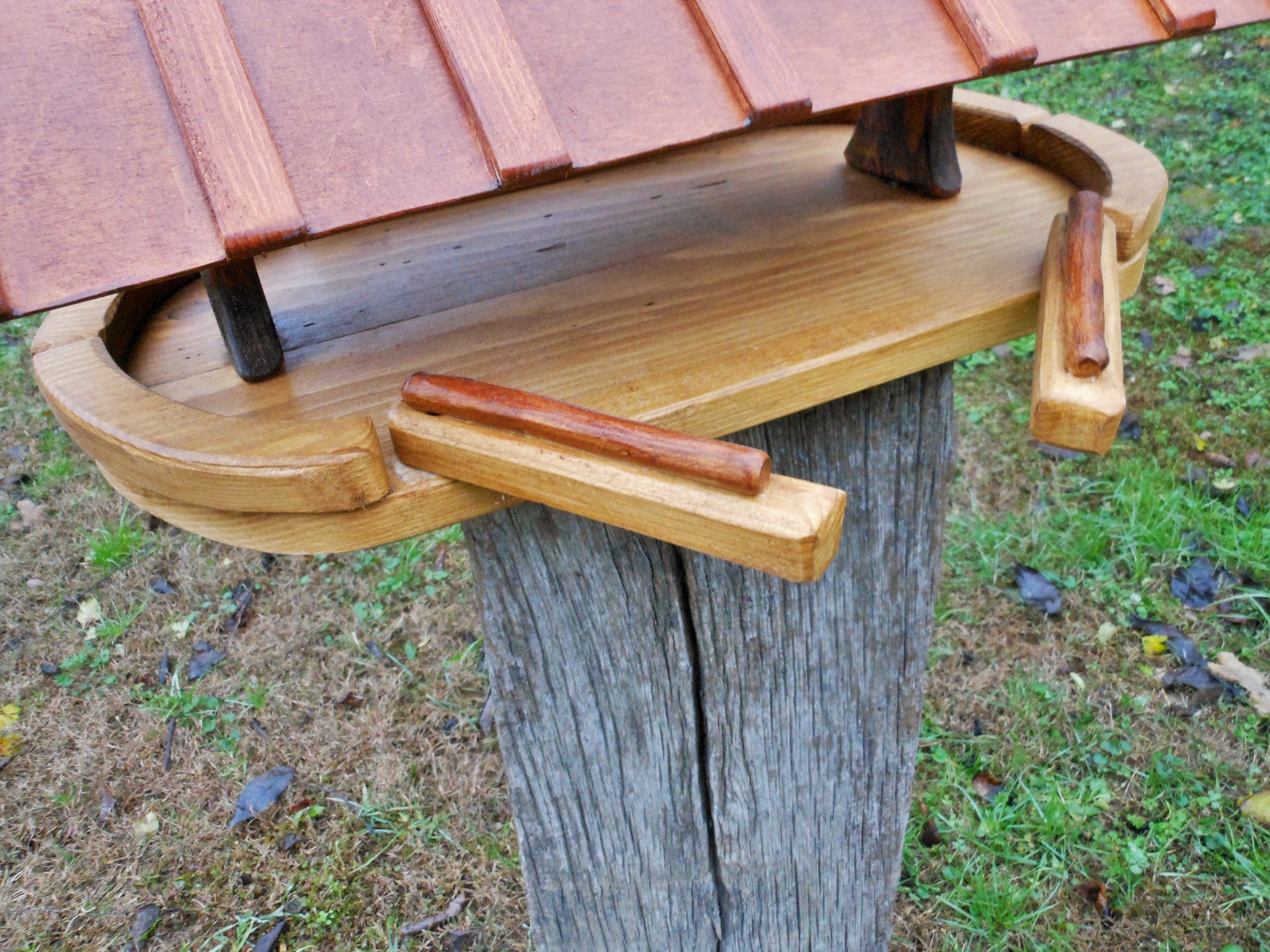 Vogelfutterhaus reine Handarbeit für große Gartenvögel - BalkanwoodDesign Handmade